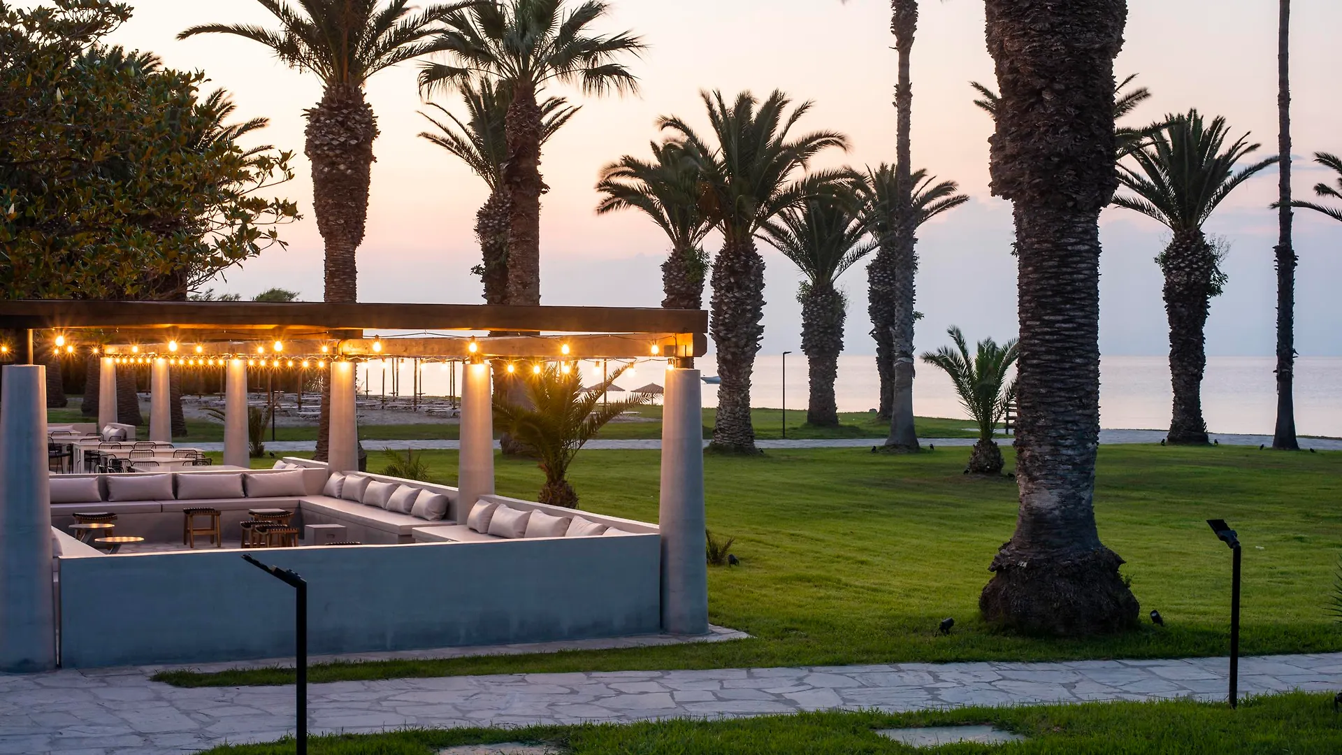 Kassandra Palace Seaside Resort Kriopigi