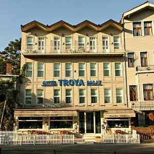 rezervați aici